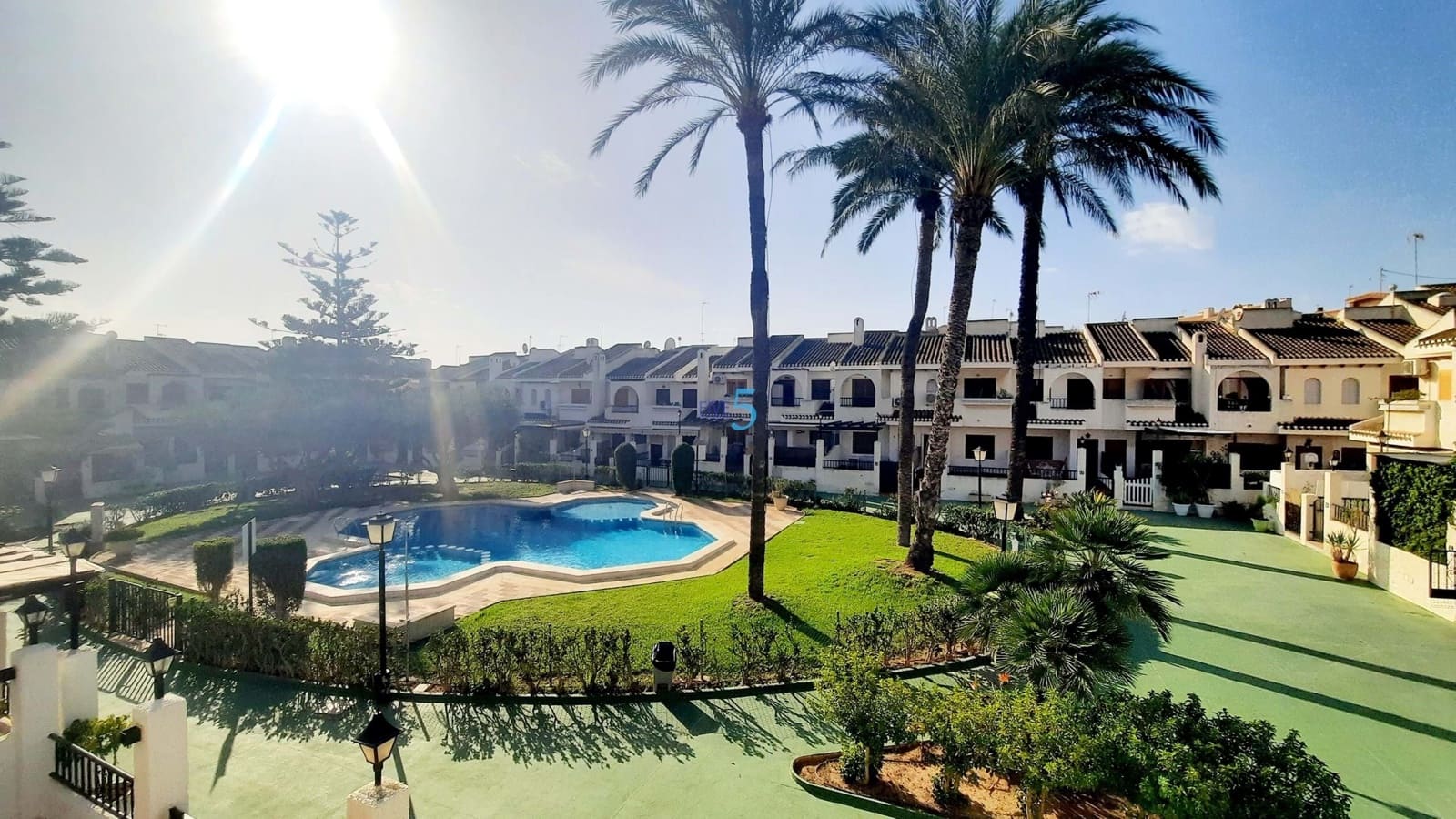 Casa de 2 habitaciones en San Pedro del Pinatar en venta con piscina - 159.950 € (Ref: 9915099)