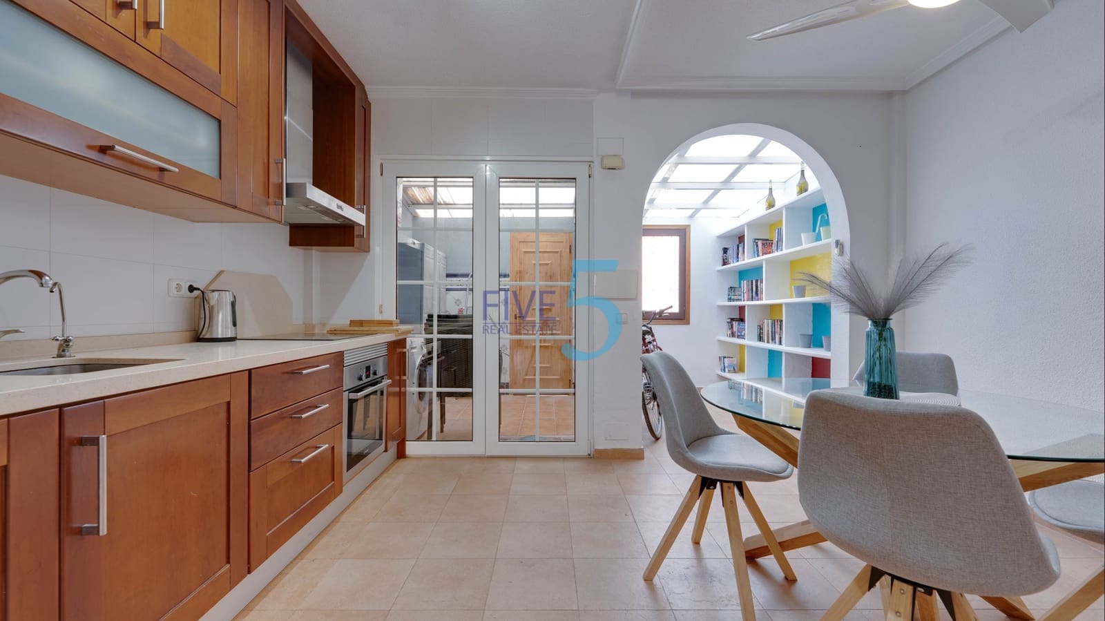 2 soveværelse Byhus til salg i San Pedro del Pinatar med swimmingpool - € 159.950 (Ref: 9915099)