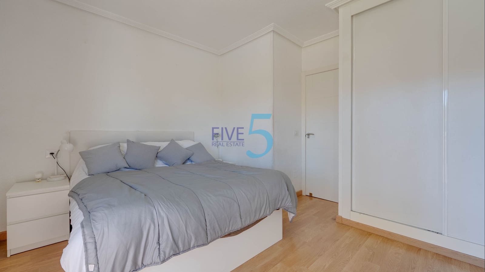 2 soveværelse Byhus til salg i San Pedro del Pinatar med swimmingpool - € 159.950 (Ref: 9915099)