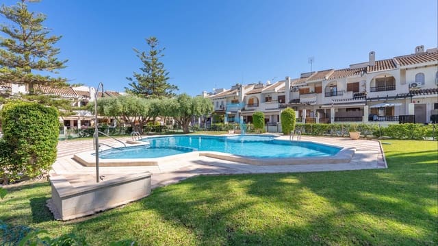 2 soveværelse Byhus til salg i San Pedro del Pinatar med swimmingpool - € 159.950 (Ref: 9915099)