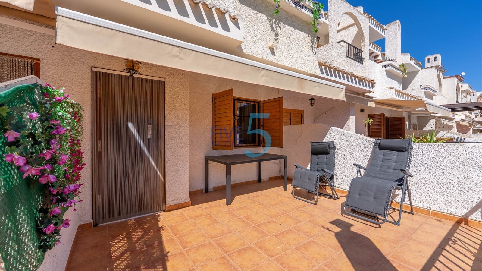 2 soveværelse Byhus til salg i San Pedro del Pinatar med swimmingpool - € 159.950 (Ref: 9915099)