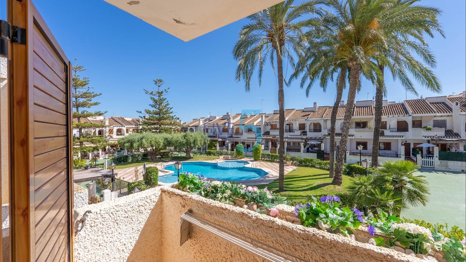 2 soveværelse Byhus til salg i San Pedro del Pinatar med swimmingpool - € 159.950 (Ref: 9915099)
