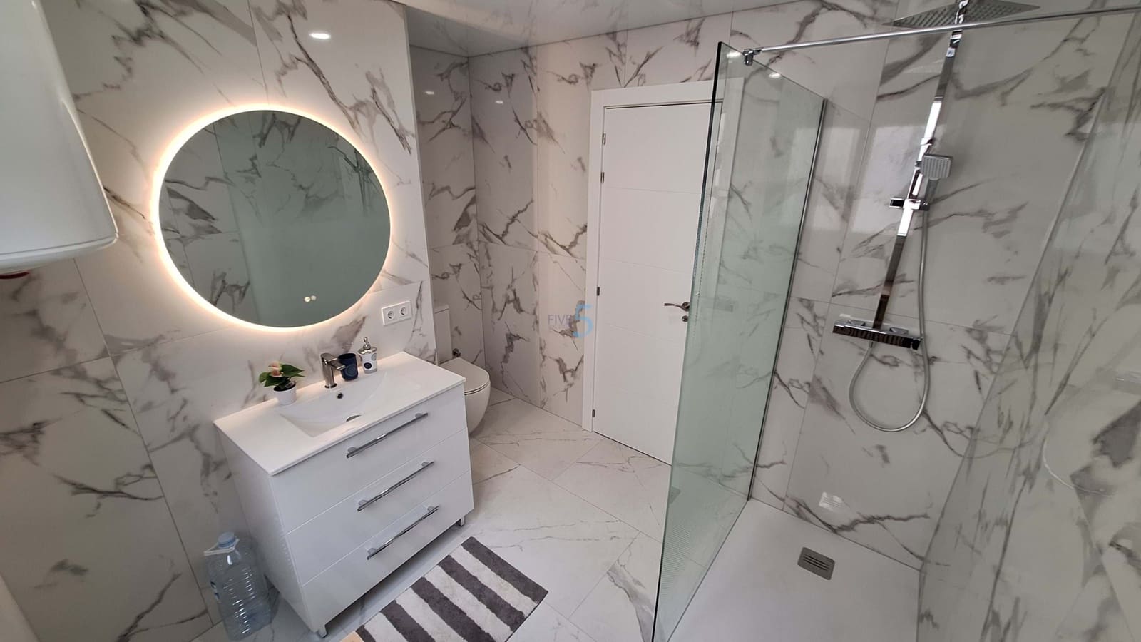 3 chambre Appartement à vendre à Torrevieja - 230 000 € (Ref: 9916336)