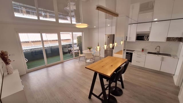 3 chambre Appartement à vendre à Torrevieja - 230 000 € (Ref: 9916336)