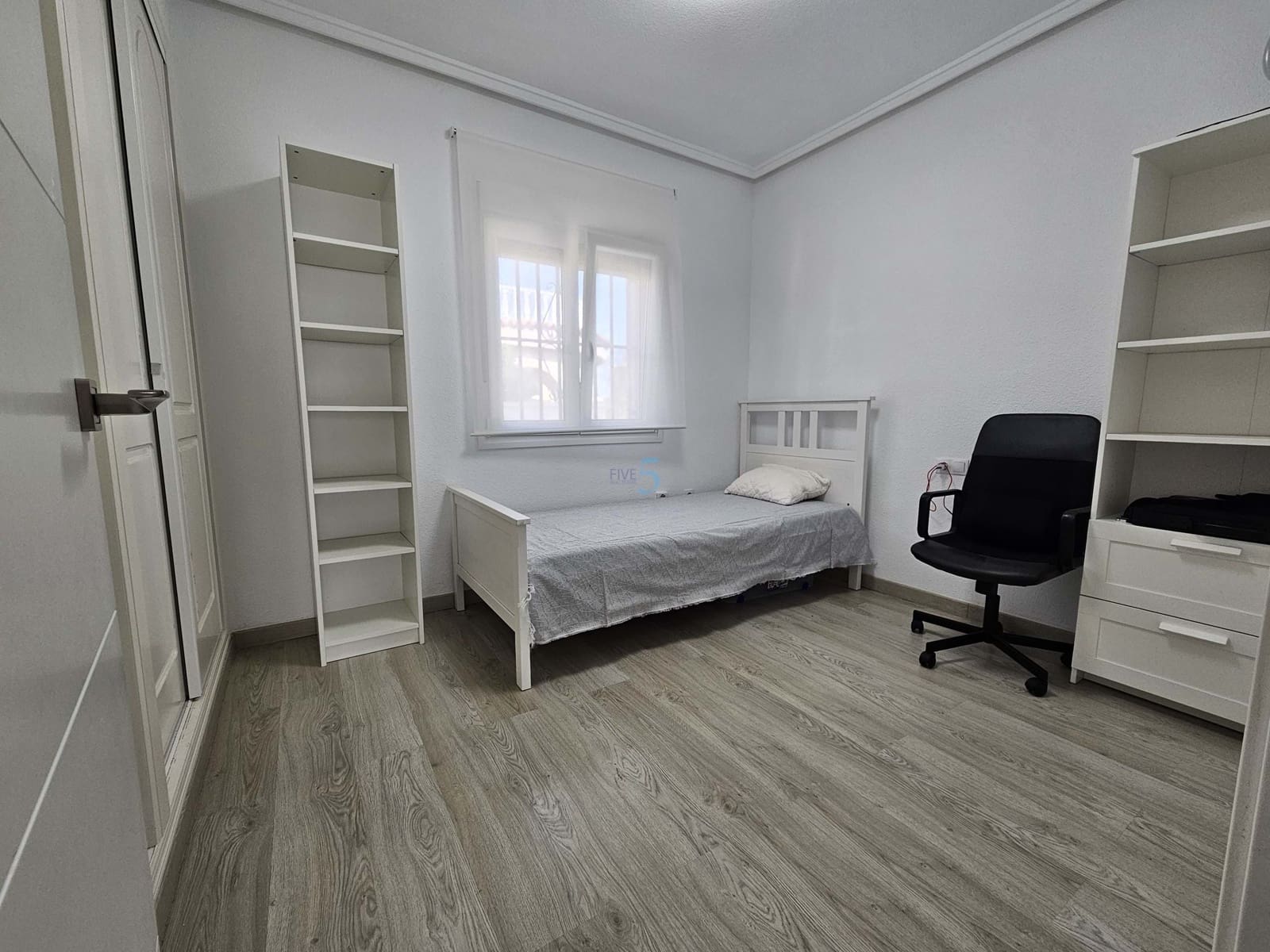 4 slaapkamer Villa te koop in Ciudad Quesada met zwembad - € 460.000 (Ref: 9918830)