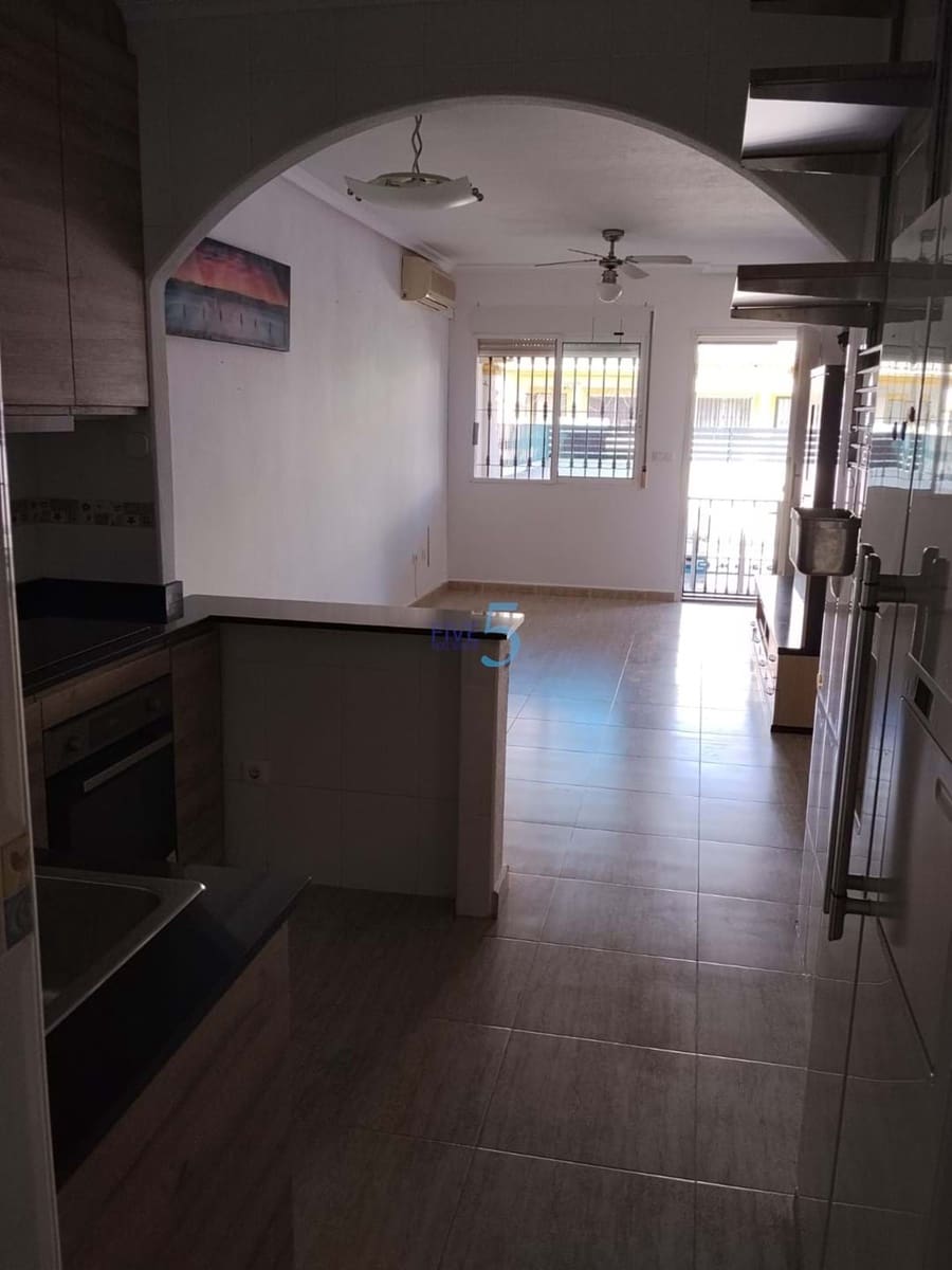 3 soverom Hus til salgs i Daya Nueva med svømmebasseng - € 162 500 (Ref: 9919028)