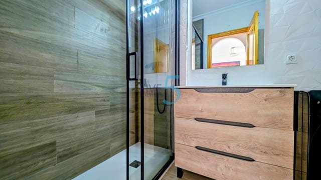 2 slaapkamer Huis te koop in Daya Nueva met zwembad - € 162.500 (Ref: 9919028)