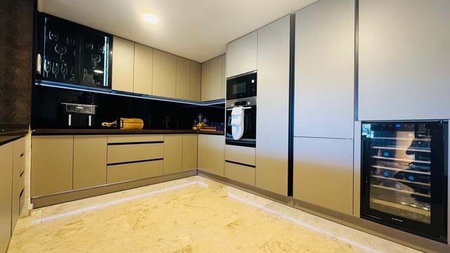 2 makuuhuone Huoneisto myytävänä paikassa Punta Prima, Orihuela mukana uima-altaan 
autotalli - 379 900 € (Ref: 9921324)