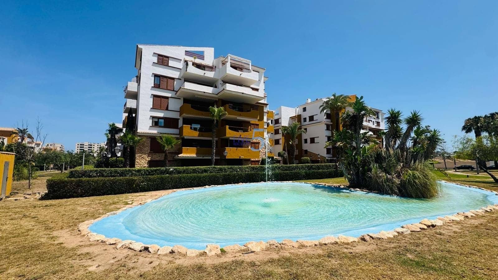 2 makuuhuone Huoneisto myytävänä paikassa Orihuela Costa mukana uima-altaan 
autotalli - 379 900 € (Ref: 9921324)