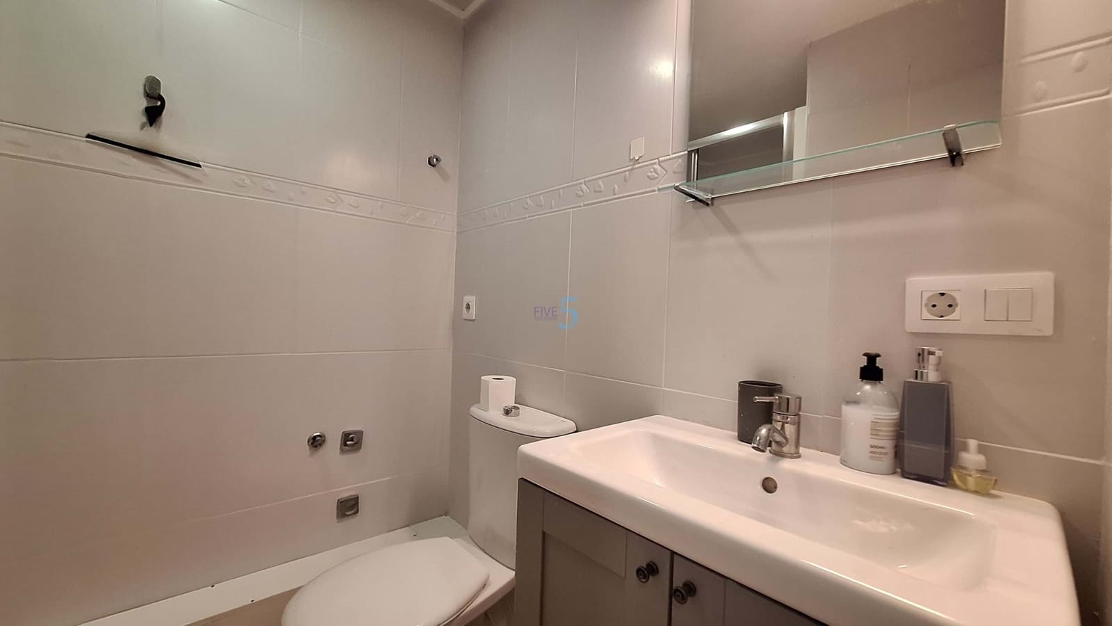 Studio à vendre à Torrevieja - 85 000 € (Ref: 9921426)