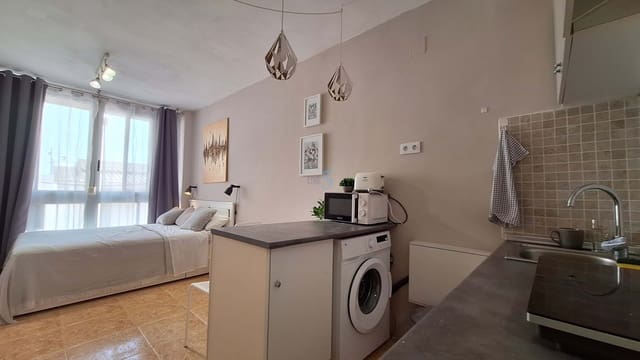 Studio til salgs i Torrevieja - € 85 000 (Ref: 9921426)