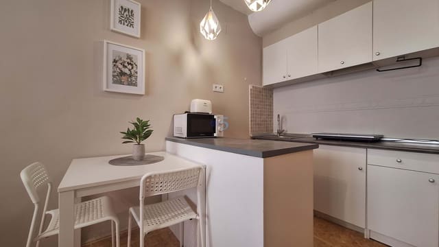 Studio til salgs i Torrevieja - € 85 000 (Ref: 9921426)