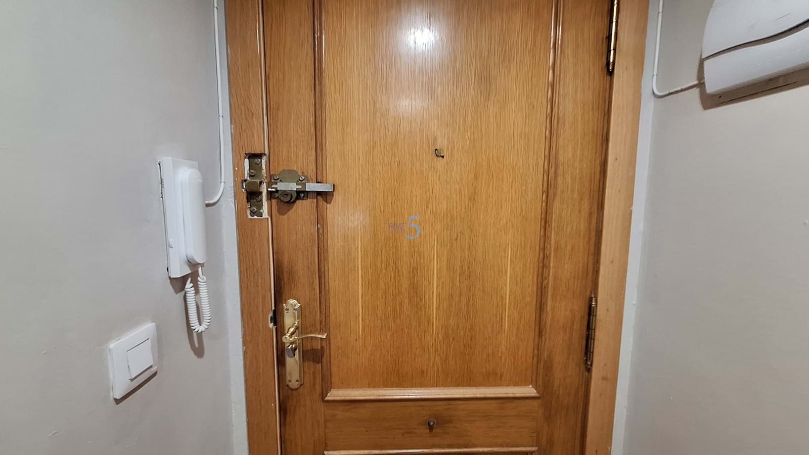 Studio à vendre à Torrevieja - 85 000 € (Ref: 9921426)