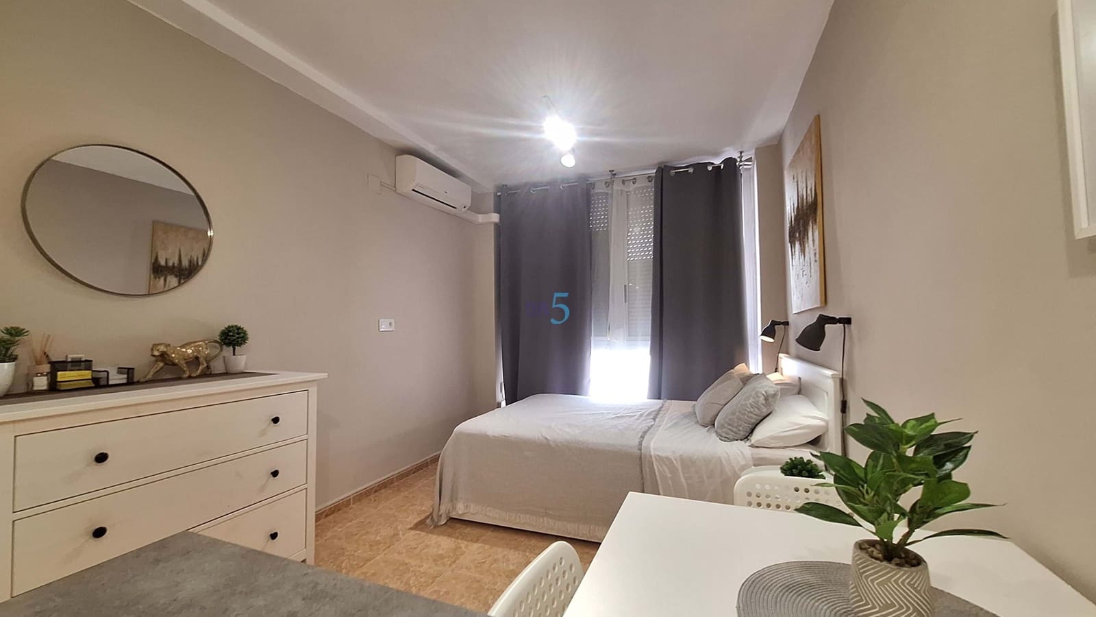 Studio à vendre à Torrevieja - 85 000 € (Ref: 9921426)