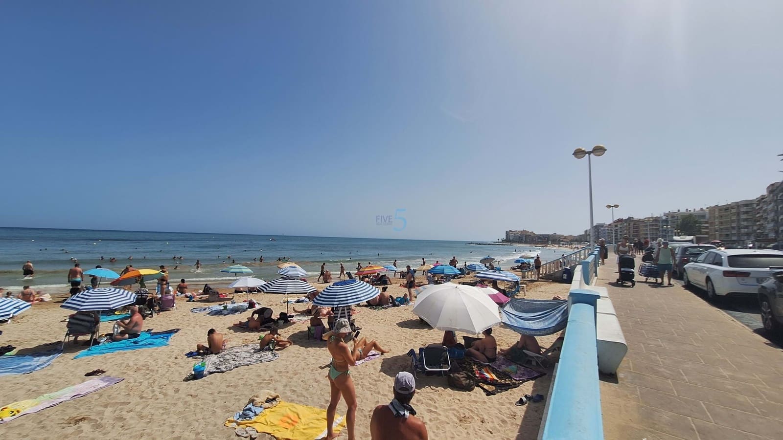 Studio à vendre à Torrevieja - 85 000 € (Ref: 9921426)