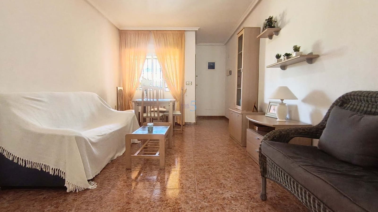 2 slaapkamer Appartement te koop in Los Montesinos met zwembad - € 125.000 (Ref: 9921427)