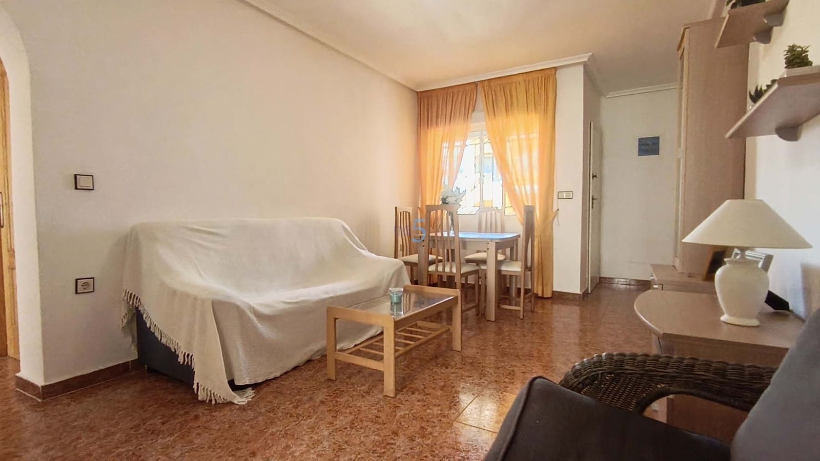 2 slaapkamer Appartement te koop in Los Montesinos met zwembad - € 125.000 (Ref: 9921427)