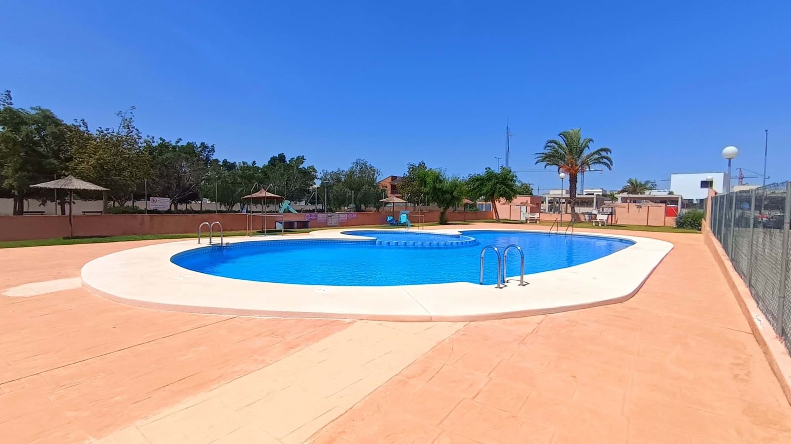 2 slaapkamer Appartement te koop in Los Montesinos met zwembad - € 125.000 (Ref: 9921427)