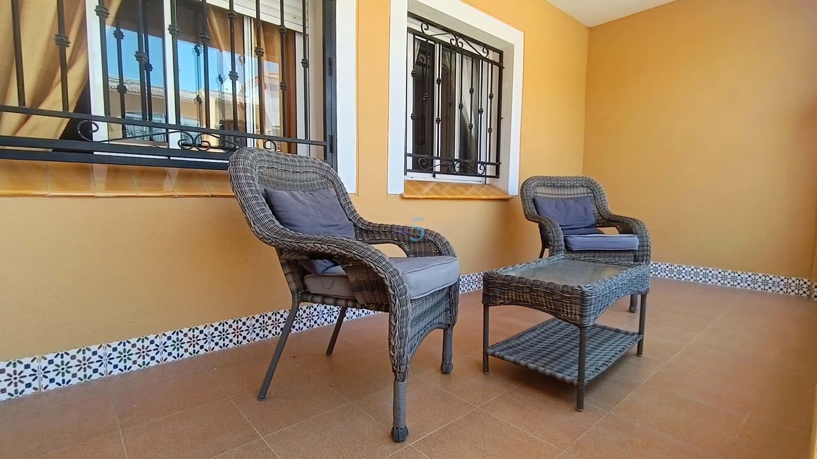 2 slaapkamer Appartement te koop in Los Montesinos met zwembad - € 125.000 (Ref: 9921427)