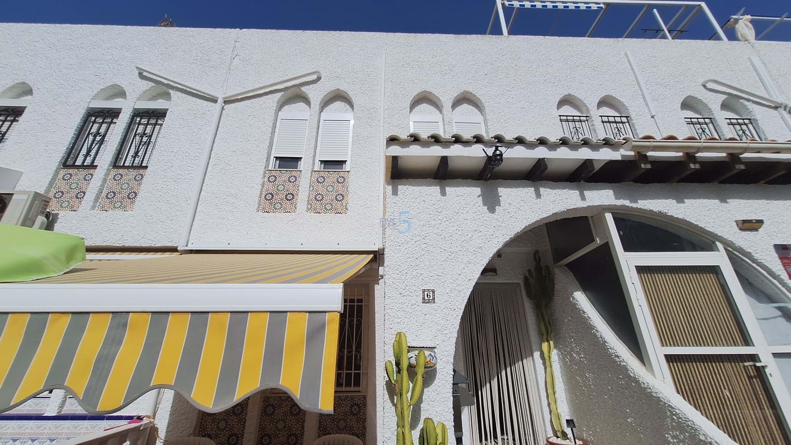 3 bedroom Townhouse for sale in La Mata with pool garage - € 219,000 (Ref: 9922735)