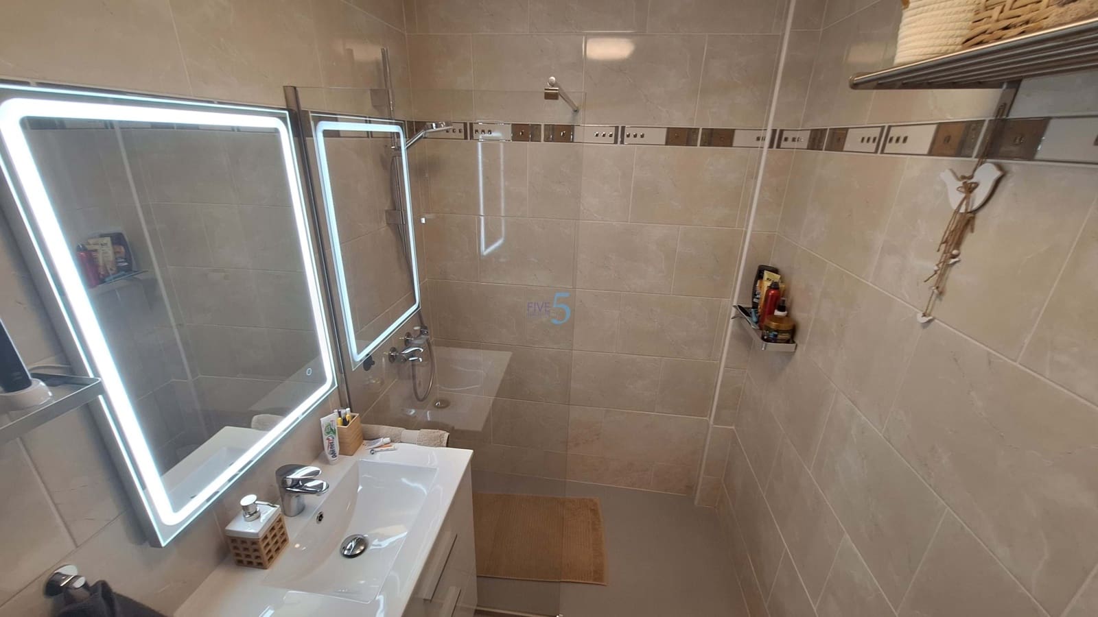3 bedroom Townhouse for sale in La Mata with pool garage - € 219,000 (Ref: 9922735)