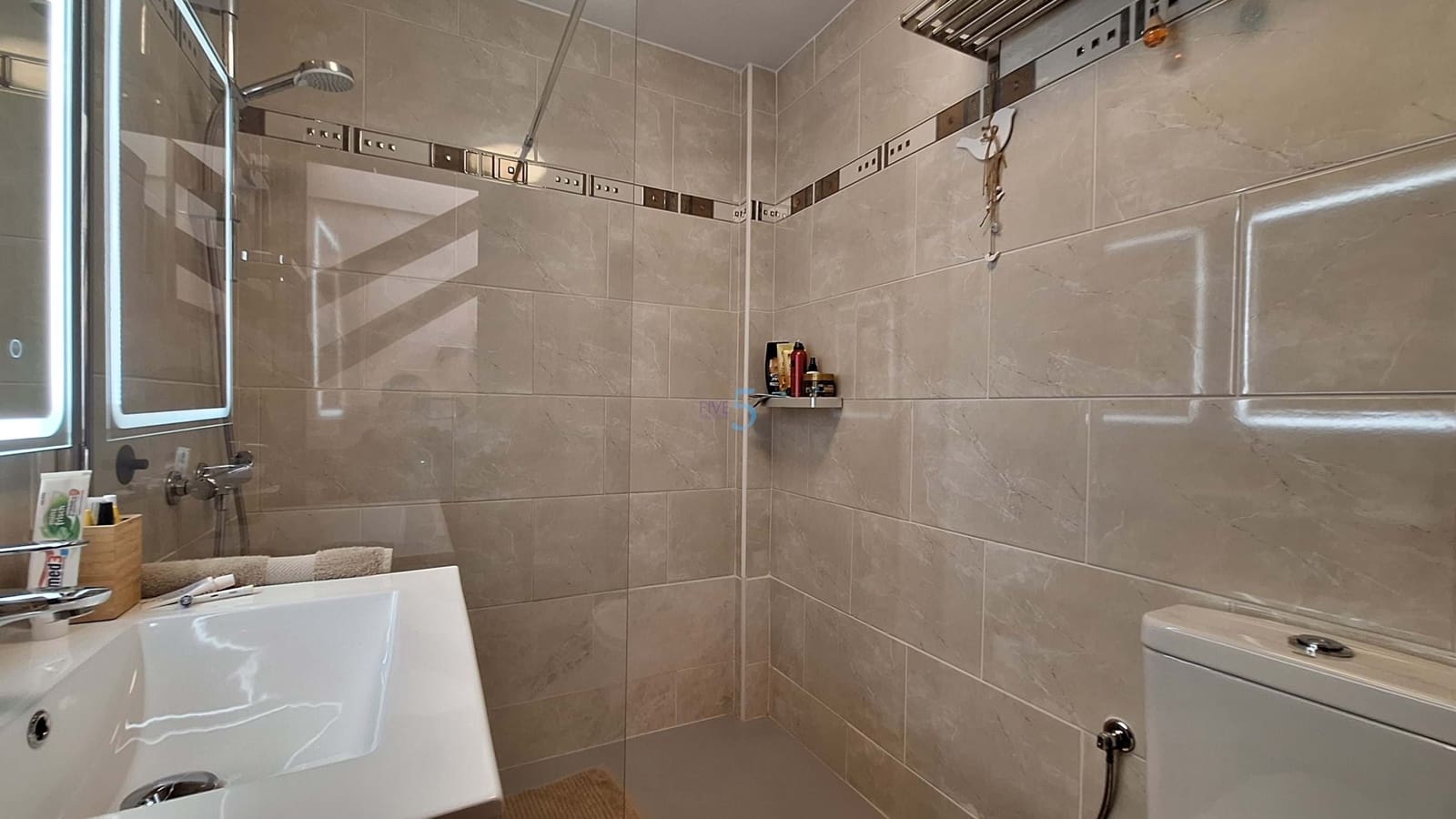 3 bedroom Townhouse for sale in La Mata with pool garage - € 219,000 (Ref: 9922735)