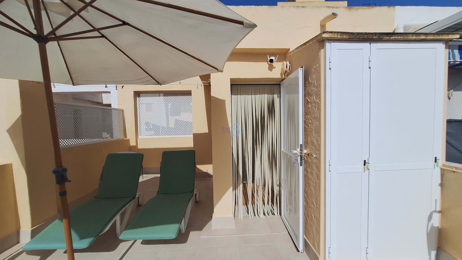 3 bedroom Townhouse for sale in La Mata with pool garage - € 219,000 (Ref: 9922735)