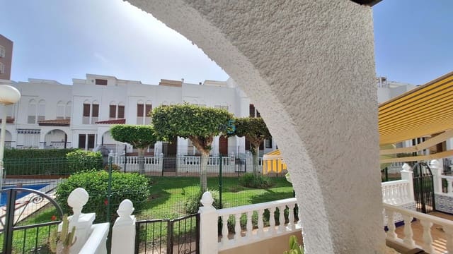 3 soverom Hus til salgs i La Mata, Torrevieja med svømmebasseng garasje - € 219 500 (Ref: 9922735)