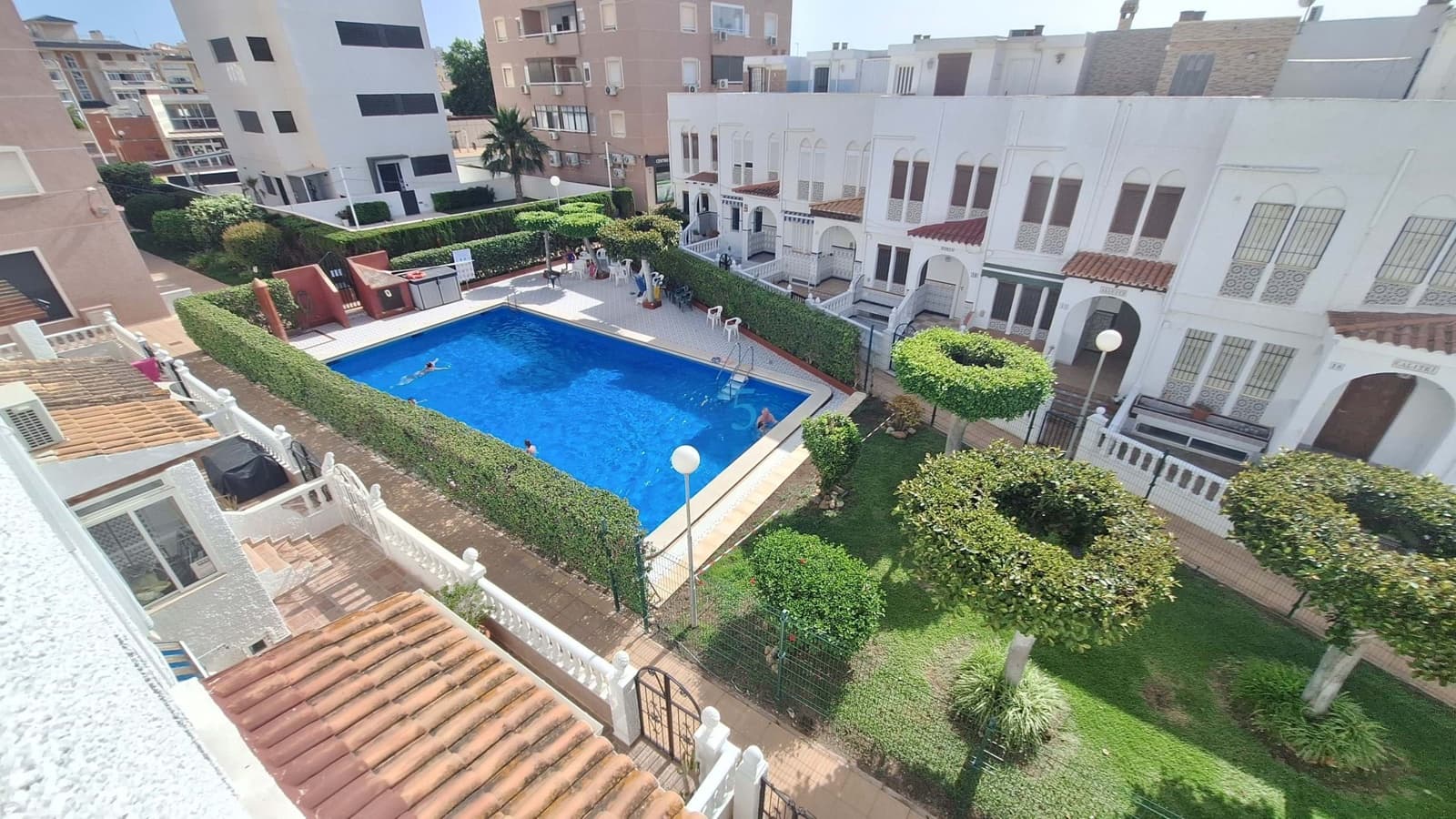 3 bedroom Townhouse for sale in La Mata with pool garage - € 219,000 (Ref: 9922735)