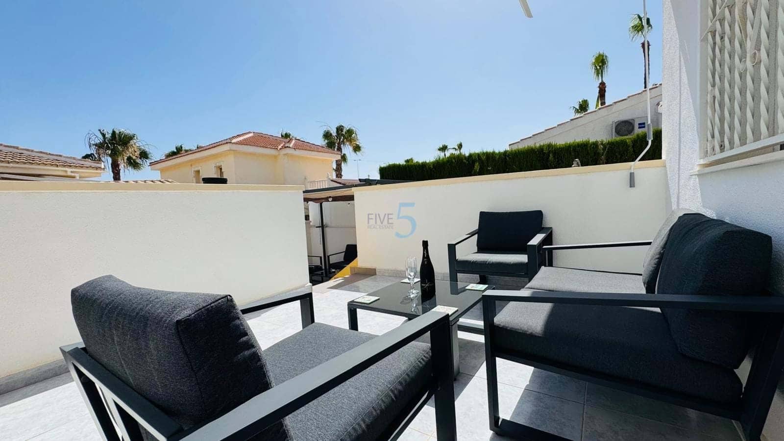 3 soveværelse Villa til salg i Ciudad Quesada med swimmingpool - € 284.000 (Ref: 9922737)