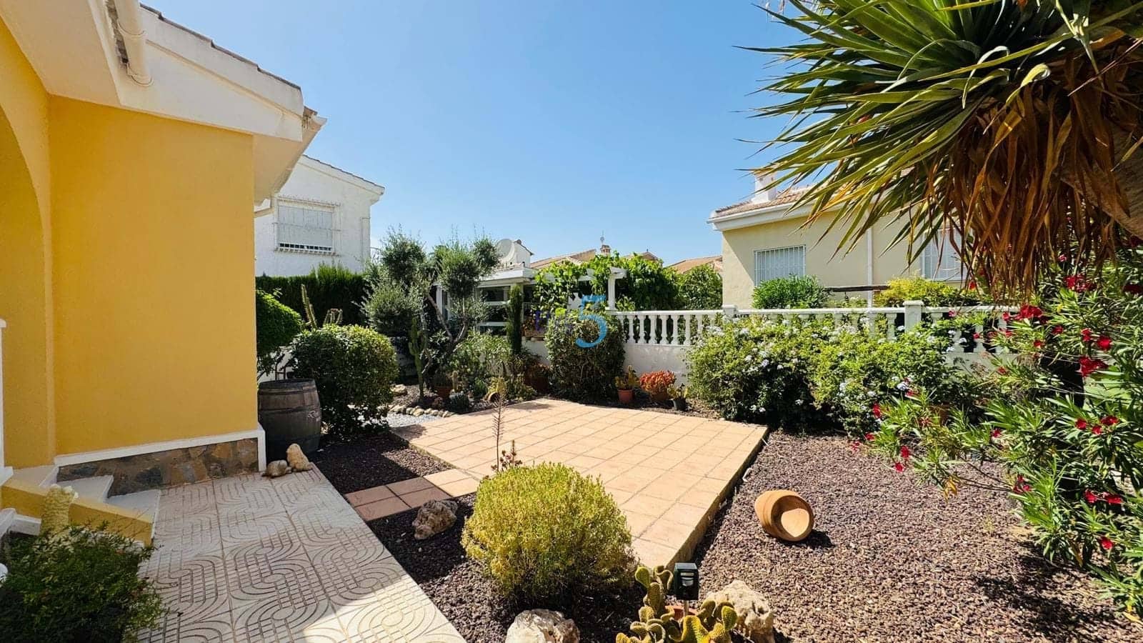 3 soveværelse Villa til salg i Ciudad Quesada med swimmingpool - € 284.000 (Ref: 9922737)