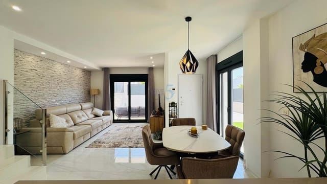 3 Zimmer Villa zu verkaufen in Vistabella, Orihuela mit Pool Garage - 429.900 € (Ref: 9923020)