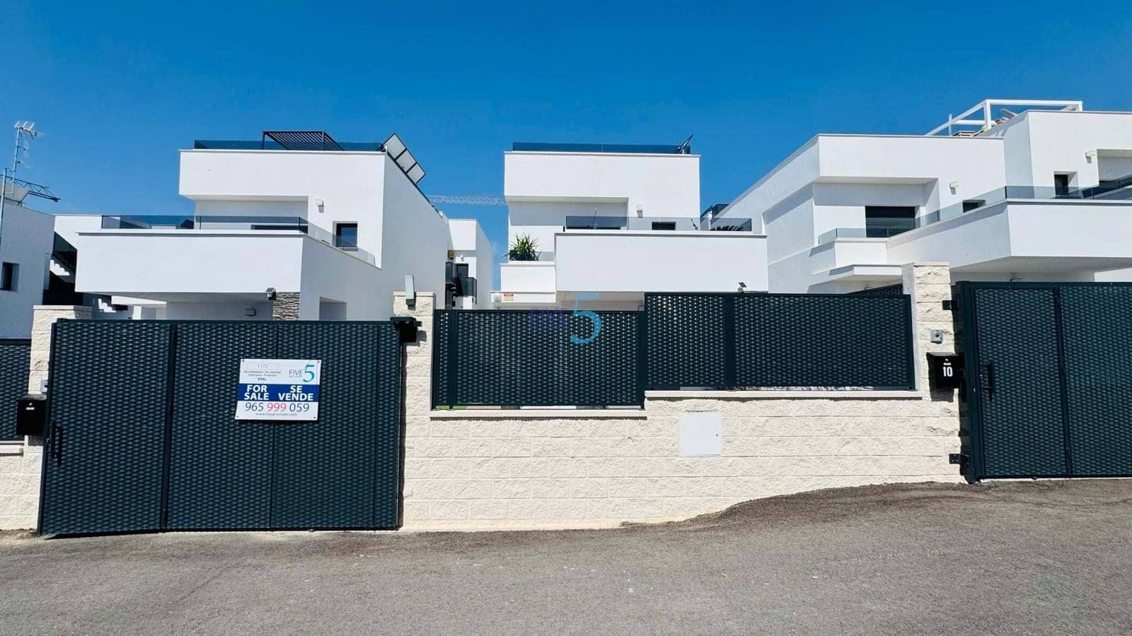 3 Zimmer Villa zu verkaufen in Vistabella mit Pool Garage - 429.900 € (Ref: 9923020)