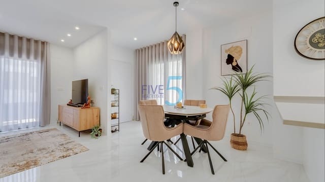 3 soveværelse Villa til salg i Vistabella, Orihuela med swimmingpool garage - € 429.900 (Ref: 9923020)
