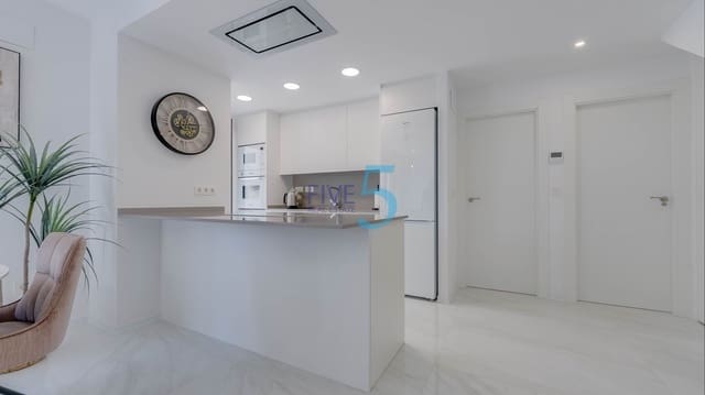 3 soveværelse Villa til salg i Vistabella, Orihuela med swimmingpool garage - € 429.900 (Ref: 9923020)