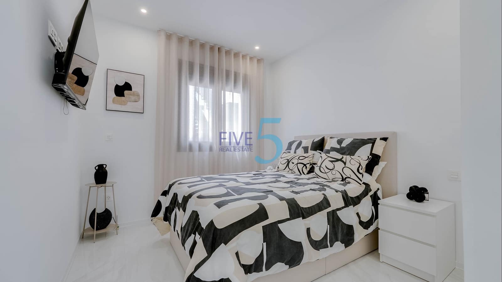 3 bedroom Villa for sale in Vistabella with pool garage - € 429,900 (Ref: 9923020)