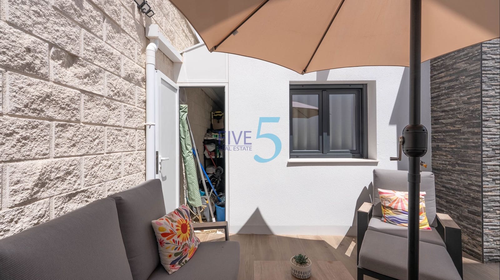 3 bedroom Villa for sale in Vistabella with pool garage - € 429,900 (Ref: 9923020)