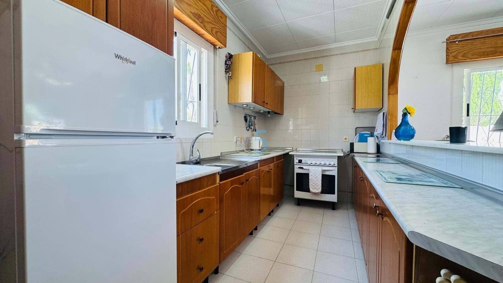 Chalet de 2 habitaciones en San Luis en venta con piscina - 269.000 € (Ref: 9923021)