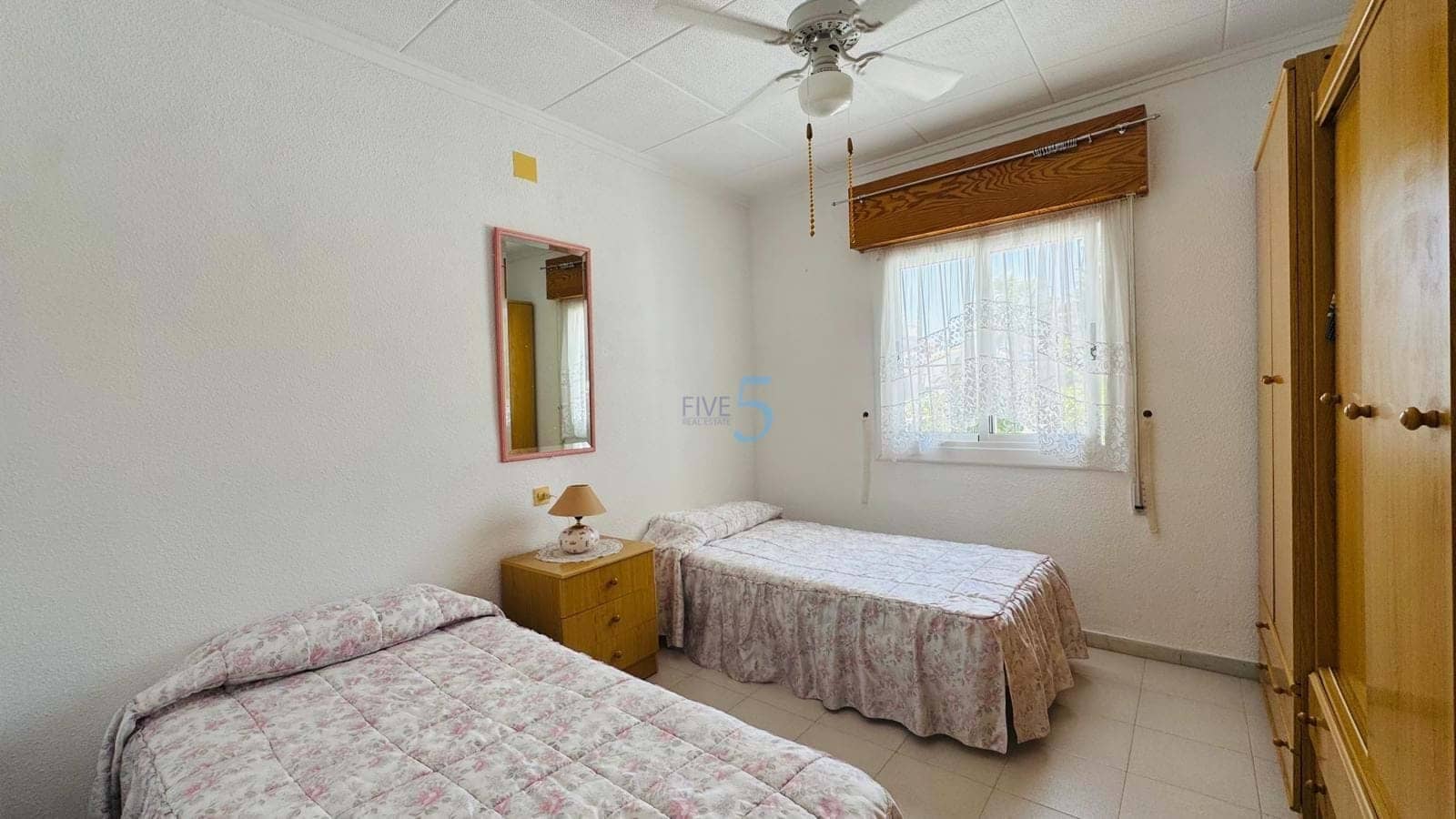 Chalet de 2 habitaciones en San Luis en venta con piscina - 269.000 € (Ref: 9923021)