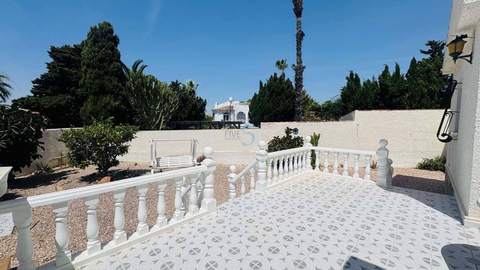 Chalet de 2 habitaciones en San Luis en venta con piscina - 269.000 € (Ref: 9923021)