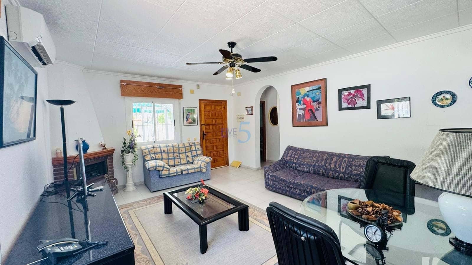 Chalet de 2 habitaciones en San Luis en venta con piscina - 269.000 € (Ref: 9923021)
