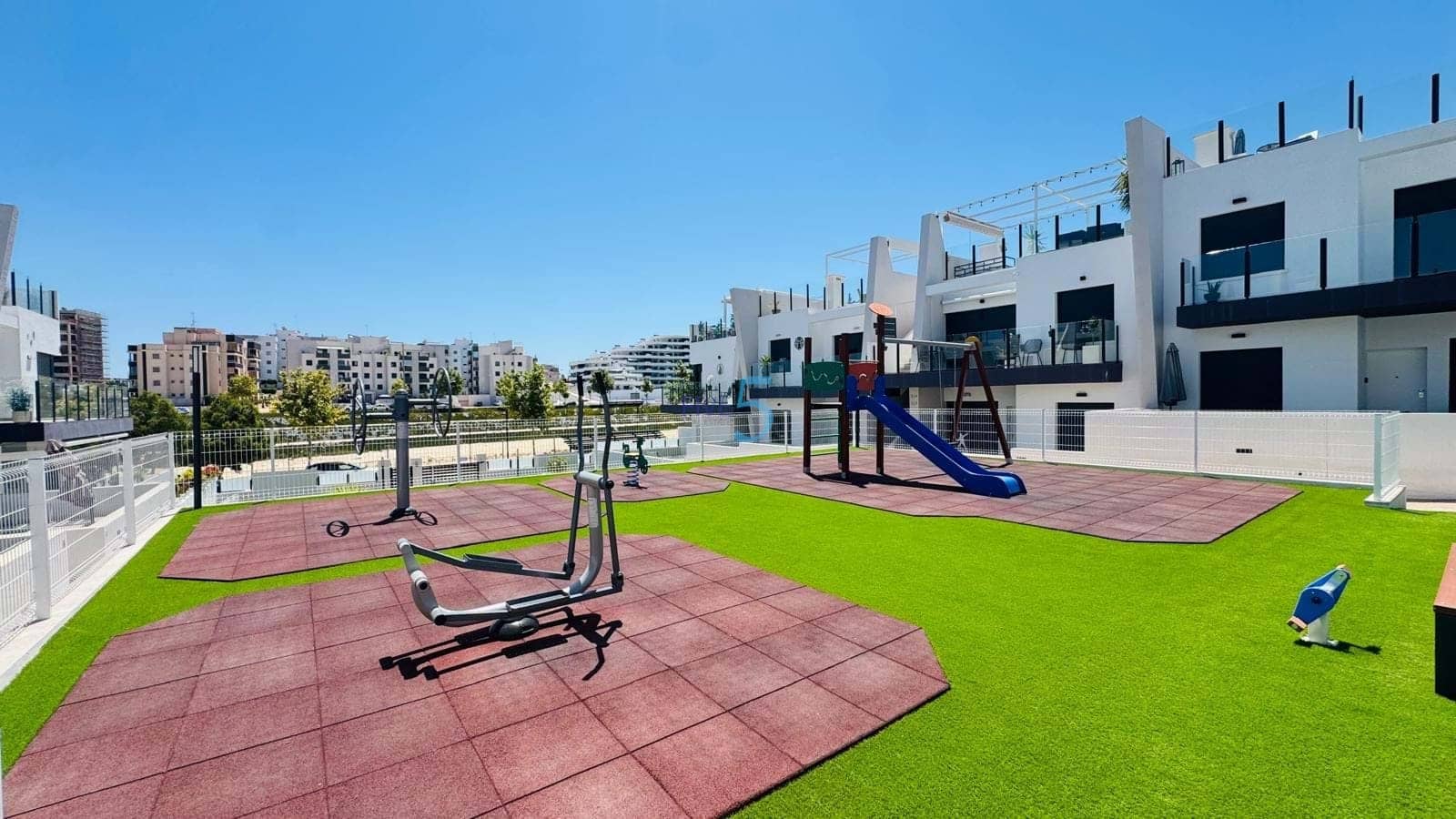 2 soverom Leilighet til salgs i San Miguel de Salinas med svømmebasseng - € 299 000 (Ref: 9924880)