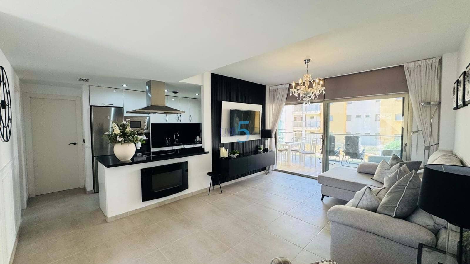 2 soveværelse Lejlighed til salg i Villamartin med swimmingpool garage - € 265.000 (Ref: 9926321)