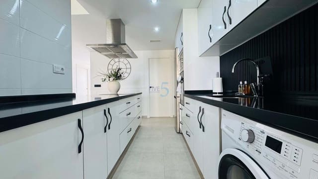 2 soveværelse Lejlighed til salg i Villamartin, Orihuela med swimmingpool garage - € 265.000 (Ref: 9926321)
