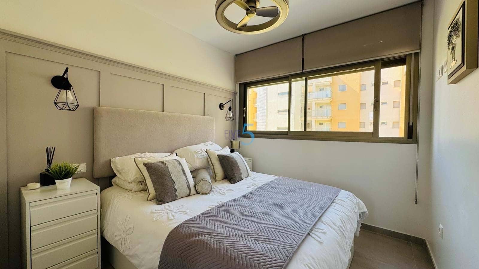 2 soveværelse Lejlighed til salg i Villamartin med swimmingpool garage - € 265.000 (Ref: 9926321)