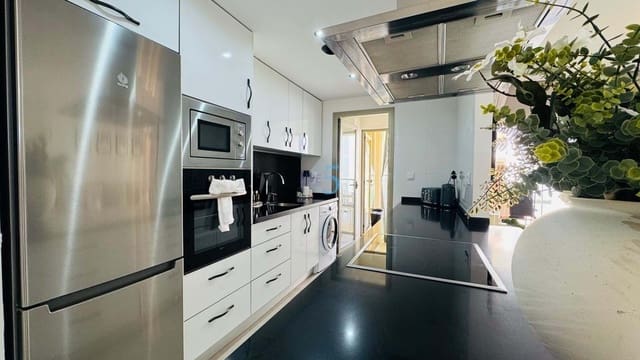 2 soveværelse Lejlighed til salg i Villamartin, Orihuela med swimmingpool garage - € 265.000 (Ref: 9926321)
