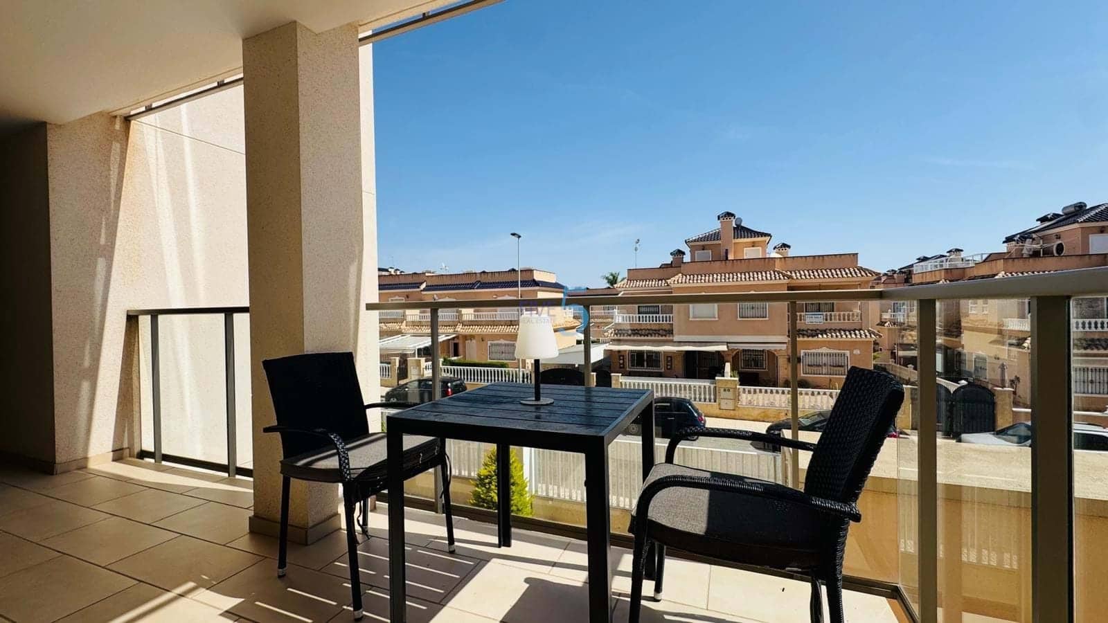 2 soveværelse Lejlighed til salg i Villamartin med swimmingpool garage - € 265.000 (Ref: 9926321)