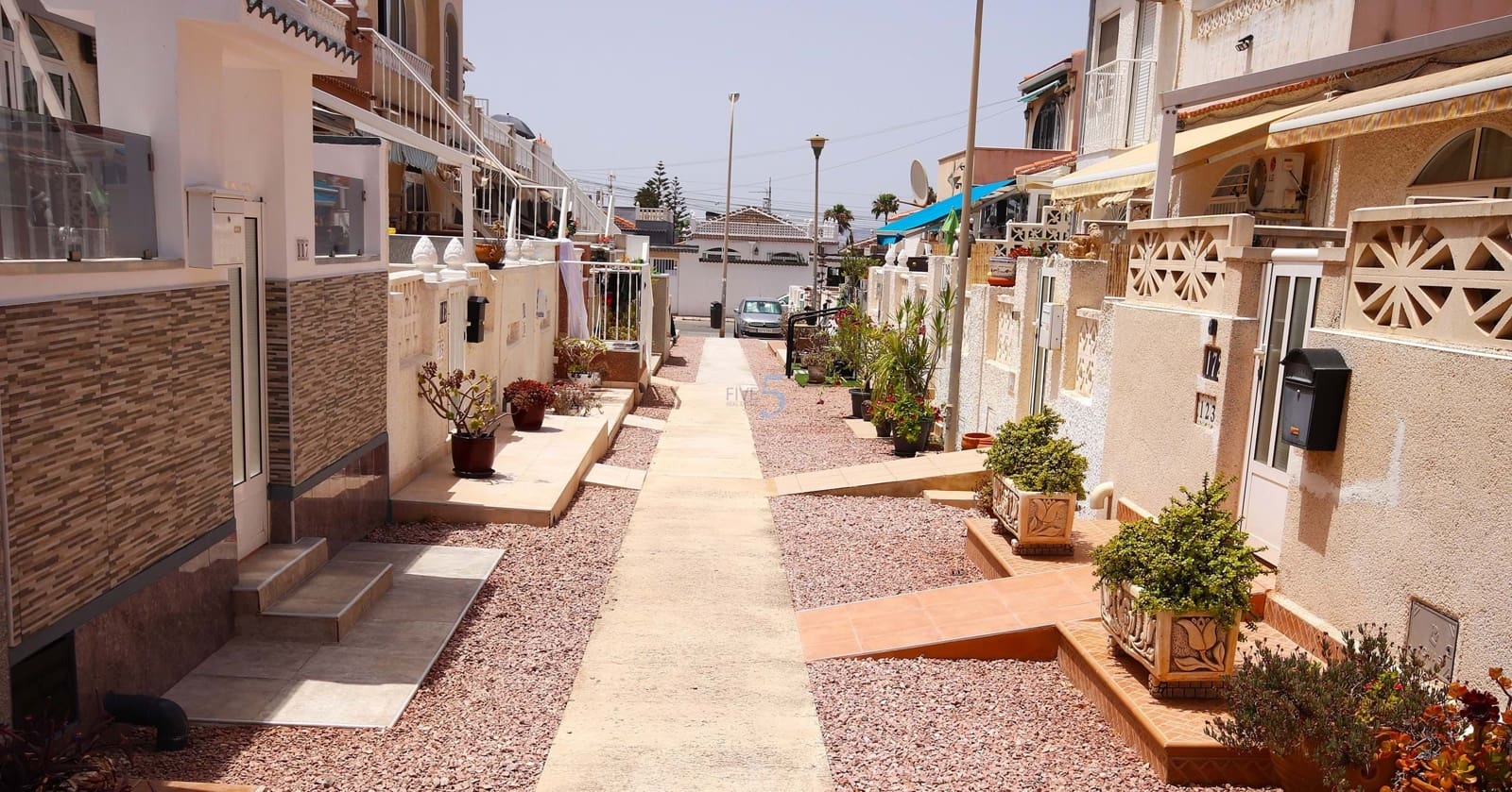 3 bedroom Townhouse for sale in La Siesta - € 156,000 (Ref: 9926322)