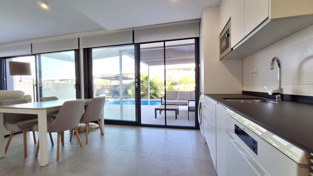 3 sovrum Villa till salu i Gran Alacant, Santa Pola med pool garage - 490 000 € (Ref: 9926323)