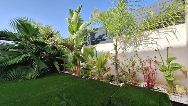 3 sovrum Villa till salu i Gran Alacant, Santa Pola med pool garage - 490 000 € (Ref: 9926323)